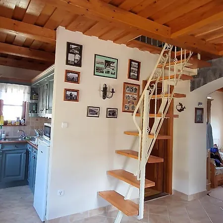 فندق Sarkanyles Vendeghaz *