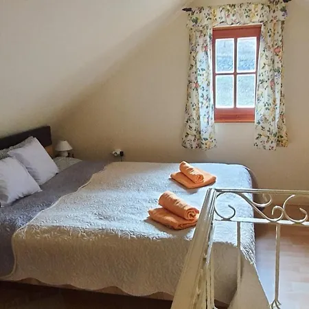 فندق Sarkanyles Vendeghaz Kisapati